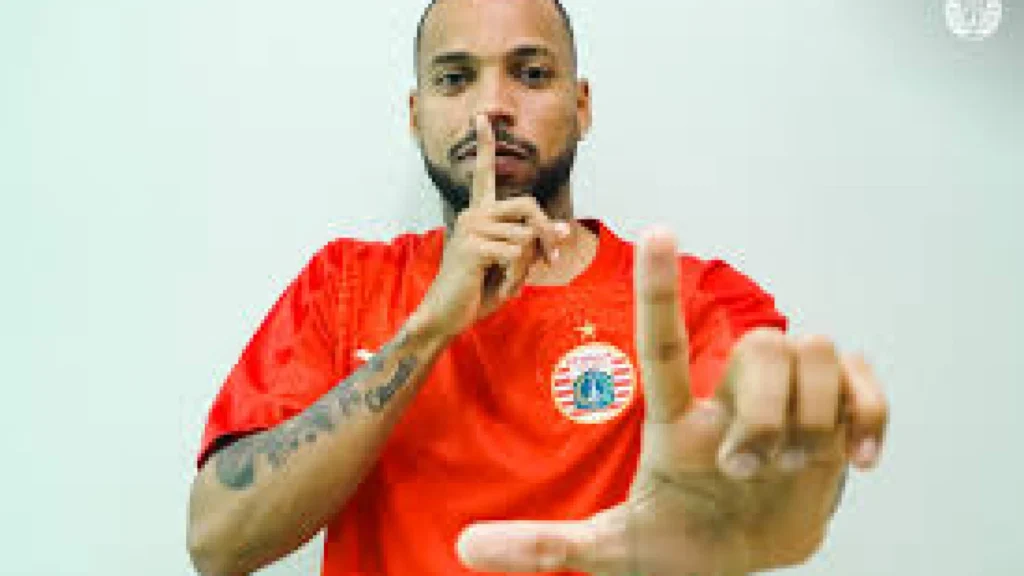 Gustavo Almeida Perpanjang Kontrak dengan Persija Jakarta Hingga 2027